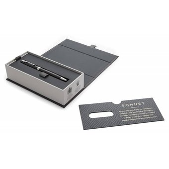  Ручка шариковая Parker Sonnet Core K530 (1931502) LaqBlack CT M черные чернила подар.кор. 