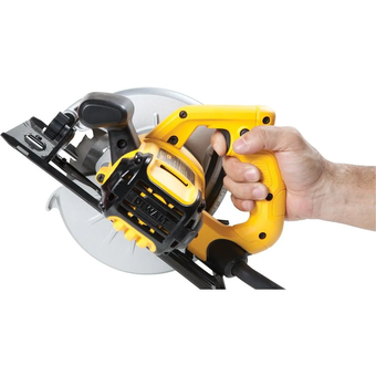  Пила дисковая DEWALT DWE 560 QS 