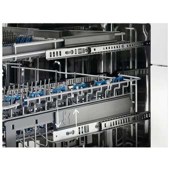  Встраиваемая посудомоечная машина ELECTROLUX EEM43201L 