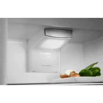  Встраиваемый холодильник Electrolux ENS6TE19S белый 