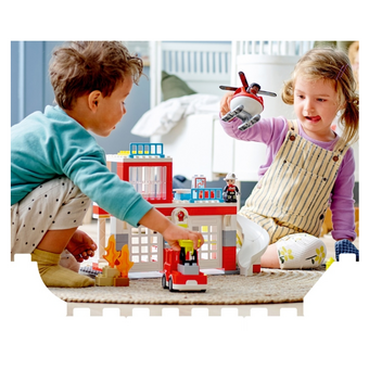  Конструктор Lego Duplo Town (10970) Fire Station & Helicopter 