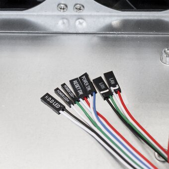  Корпус ExeGate Pro 2U660-HS12 EX293407RUS RM 19", высота 2U, глубина 660, БП 2U-920ADS, 12xHotSwap 