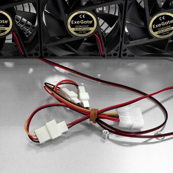  Корпус ExeGate Pro 2U660-HS06 EX293353RUS RM 19", высота 2U, глубина 660, БП 900ADS, 6xHotSwap, USB 