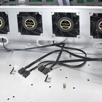  Корпус ExeGate Pro 3U660-HS16 EX281300RUS RM 19", высота 3U, глубина 660, БП 2U-600ADS,16xHotSwap, USB 