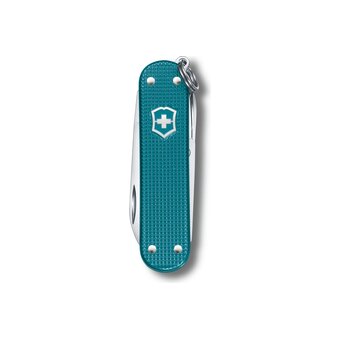 Нож перочинный Victorinox Classic Wild Jungle 0.6221.242G 58мм 7функц. карт.коробка 