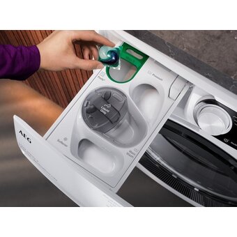  Стиральная машина AEGLFR83844VE (панель упр. на англ.) 