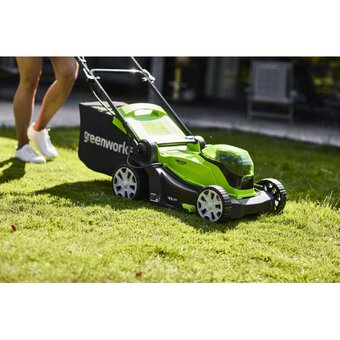  Газонокосилка GreenWorks G24X2LM41k8 (2512607UD) с АКБ и ЗУ 
