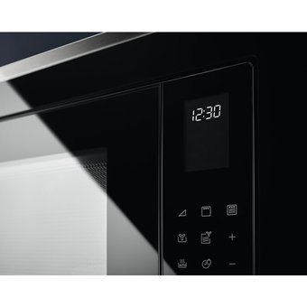  Встраиваемая микроволновая печь ELECTROLUX LMS4253TMX черный/нерж 