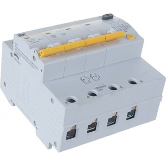  Выключатель IEK MAD10-4-032-C-030 автом. дифф. тока АД14 32A тип C 4.5kA 30мА AC 4П 400В 5мод белый (упак. 1шт) 