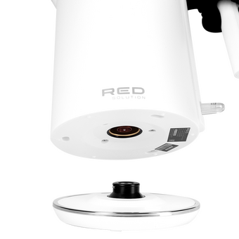  Чайник Red Solution RK-M1571 белый 