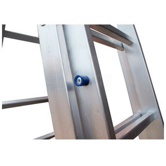  Лестница Alumet H3 5307 алюминиевая трехсекционная 3*7 