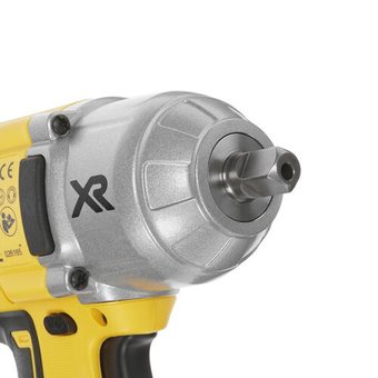  Гайковерт аккумуляторный DeWALT DCF899N-XJ 
