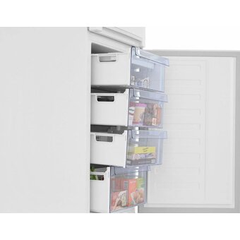  УЦ Холодильник Beko RCNK335K00W белый, 201х54х60см, комбинированный, класс A, климат класс SN-T, холод камера 227л (поврежден пластик на двери) 