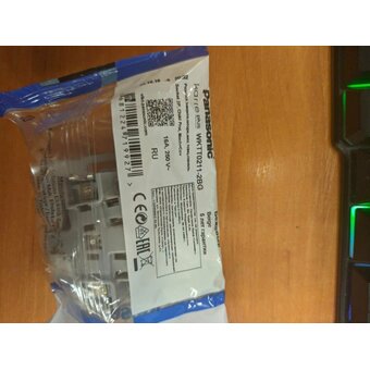  Розетка силовая Panasonic Karre Plus (WKTT02112BG) защитн. шторк. мех.+лиц.  панель. бежевый 