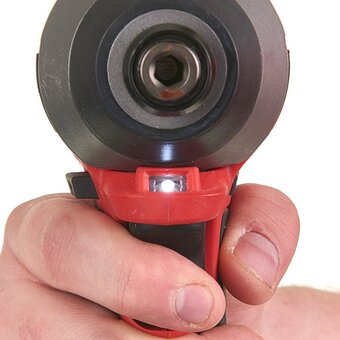  Винтоверт Milwaukee M18 FID2-502X FUEL Li-Ion 5Ач (4933464088) 