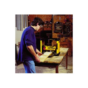  Станок рейсмусовый Dewalt DW733-QS 