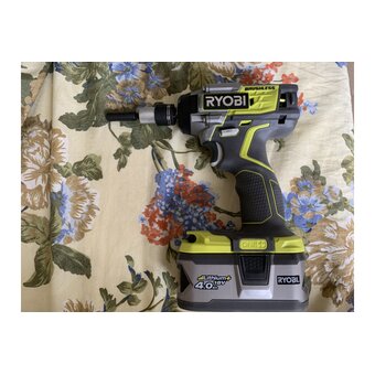  Ударный гайковерт Ryobi ONE+ R18iW7-0 (5133004220) бесщеточный без акк 