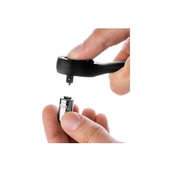  Ключ трещотка Kraftool Expert (27796-1/4 z02) для торцовых головок Сr-V сталь, 72 зубца, пластиковое покрытие, 1/4" 