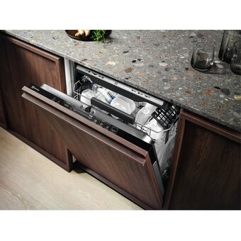 Встраиваемая посудомоечная машина Electrolux EEZ69410W 