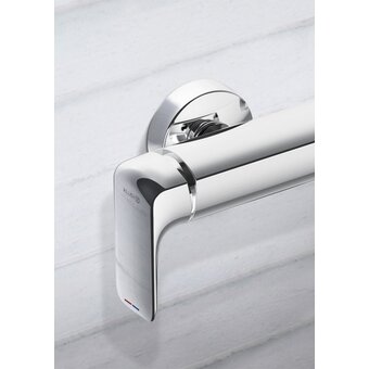  Смеситель для душа KLUDI Ameo (416750575) ручка сбоку 