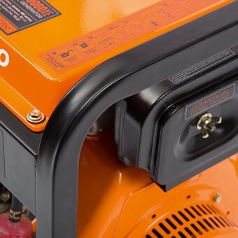  Генератор дизельный DAEWOO ATS DDAE 9000XE с возможностью подключения 