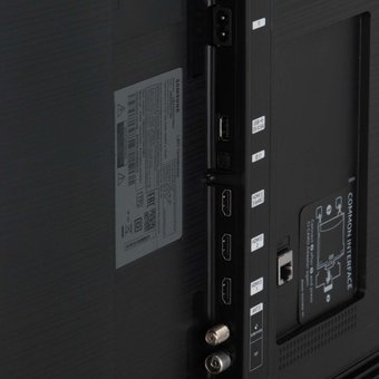  Телевизор SAMSUNG UE55AU7100 