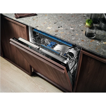  Встраиваемая посудомоечная машина ELECTROLUX EEM48221L 
