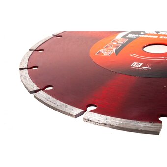  Диск алмазный отрезной сегментный MATRIX Professional 73177 230x22,2 мм 