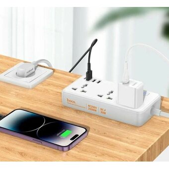  Переходник сетевой Hoco AC8A Storm 3-position socket (PD30W/1C3A) (EU) (белый) 