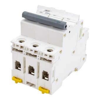  Автоматический выключатель IEK Armat M06N AR-M06N-3-C032 3P C 32А 