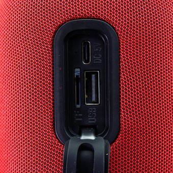  Портативная колонка Yison WS-11 red 