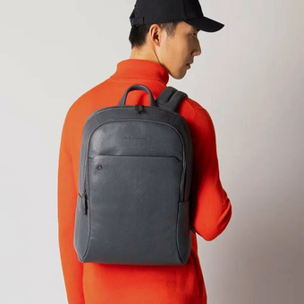  Рюкзак Piquadro Black Square CA4762B3/N черный кожа 