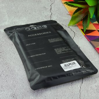  Чехол для iPhone 11 BEARBRICK флуоресентный рисунок чёрный 