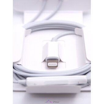  Наушники Apple MMTN2FE/A EarPods with Lightning Connecto 