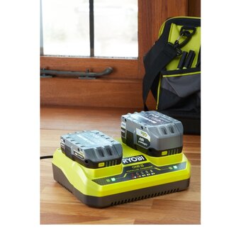  Зарядное устройство Ryobi RC18240 (5133005579) 18В 