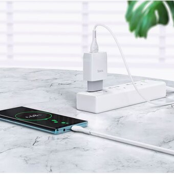  СЗУ HOCO C72Q Glorious single port QC3.0 charger (EU) (белый) 