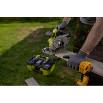  Пила дисковая Ryobi One+ R18CS-0 (5133002338) без АКБ и ЗУ 