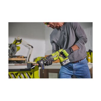  Пила сабельная Ryobi One+ R18RS7-0 (5133003809) бесщеточная без АКБ и ЗУ 