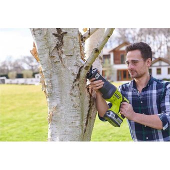  Пила сабельная Ryobi One+ R18RS-0 (5133002637) без АКБ и ЗУ 