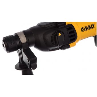  Перфоратор DEWALT D 25133 B D25133B-KS сумка 