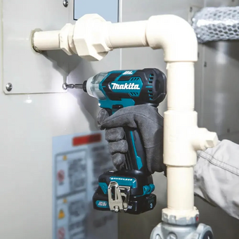  Шуруповерт Makita TD111DWAE с АКК и ЗУ кейс 