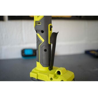  Трещотка аккумуляторная Ryobi One+ R18RW2-0 (5133004833) без АКБ и ЗУ 