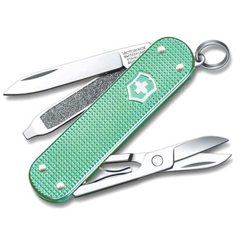  Нож перочинный Victorinox Classic Minty Mint (0.6221.221G) 58мм 7функц. карт.коробка 
