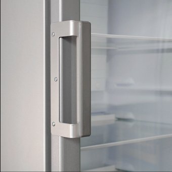  Холодильник БИРЮСА M310 