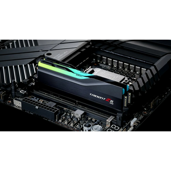  ОЗУ G.SKILL Trident Z5 RGB (F5-6800J3445G32GX2-TZ5RK) 64GB (2x32GB) DDR5 6800MHz CL34 (34-45-45-108) 1.4V / Black 