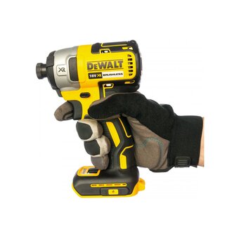  Дрель-шуруповерт DeWalt DCF887D2-QW 400Вт аккумуляторная 2 АКБ и ЗУ 