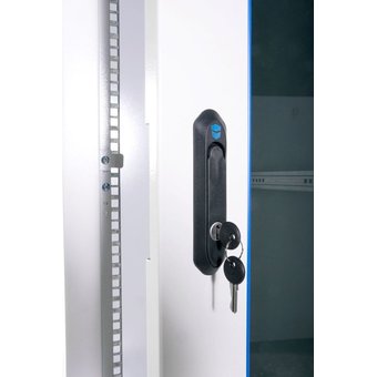  Шкаф коммутационный ЦМО ШТК-Э-18.6.6-13АА напольный 18U 598x600мм пер.дв.стекл металл серый 