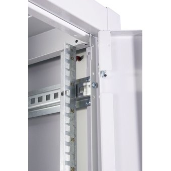  Шкаф коммутационный ЦМО ШТК-Э-42.6.6-13АА напольный 24U 600x600мм пер.дв.стекл металл серый 