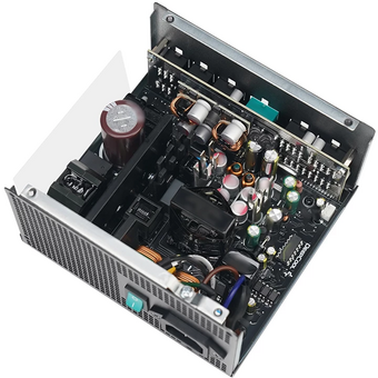 Блок питания Deepcool PN850M (ATX 3.1, 850W, Full Cable Management, PWM 120mm fan, Active PFC, 80+ Gold, Gen5 PCIe) RET 