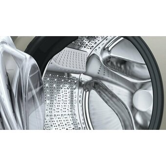  Стиральная машина Bosch Serie 4 WGA2440XME серебристый 